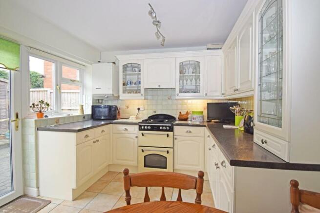 12 Wheelwright Close, kitchen.jpg