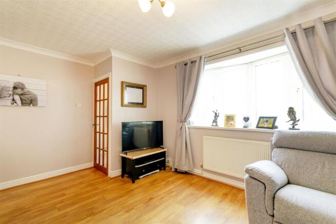 [] - 27 Mount Crescent_0212-HDR copy.jpg