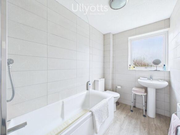 3 bed Semi-Detached for sale Image 9