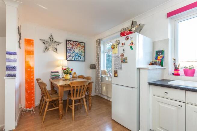 5 Ashdown Court-25.jpg