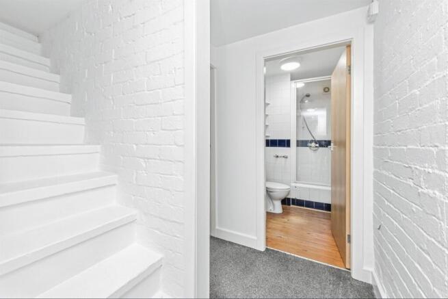 Studio for sale Image 8