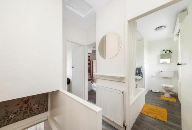 FIRST FLOOR LANDING
