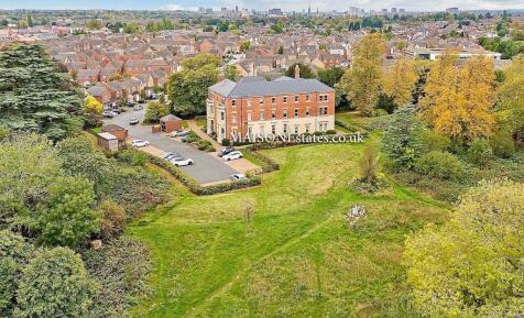 Gwendolyn Drive, NEW CENTURY PARK, Copsewood, CV3