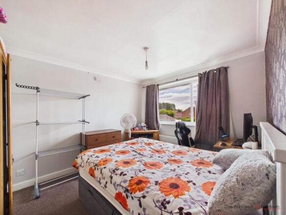 3 bed Semi-Detached for sale Image 8
