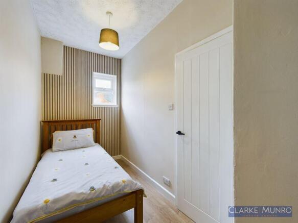 2 bed Terraced for sale Image 11