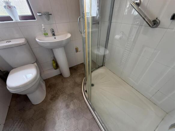 2 bed Detached Bungalow for sale Image 5
