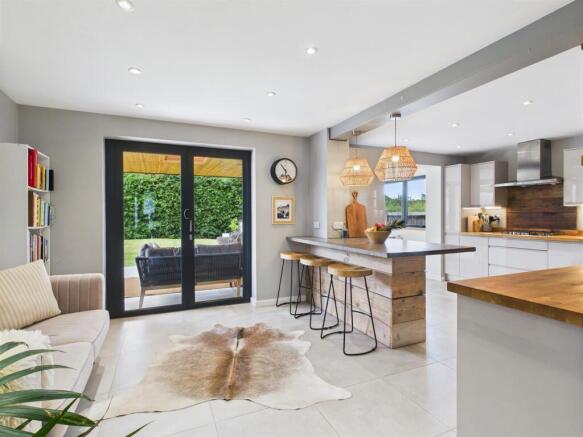 Kitchen/Family Room