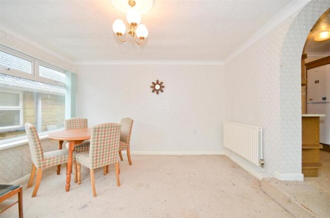 Dining Area in Conservatory.JPG