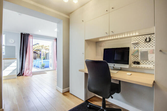 Photo 11