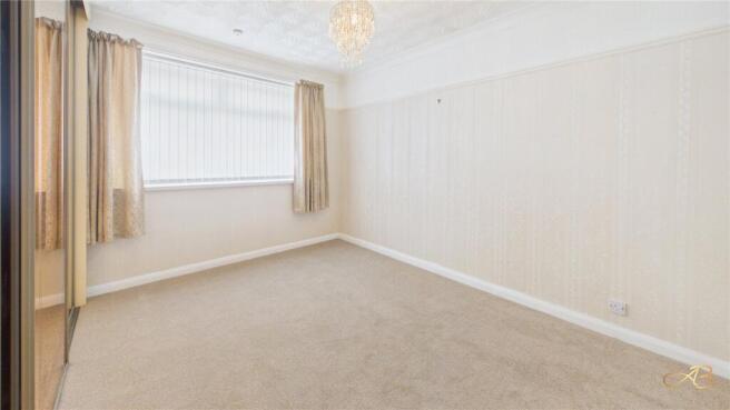 2 bed Bungalow for sale Image 7