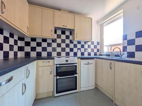 Kitchen 1.jpg