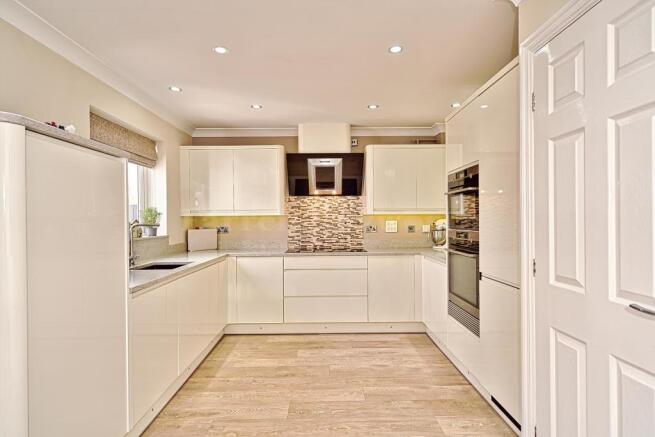 Kitchen01