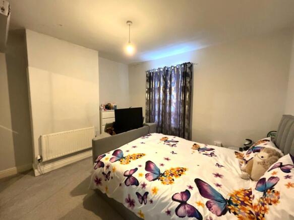 3 bed Terraced for sale Image 7