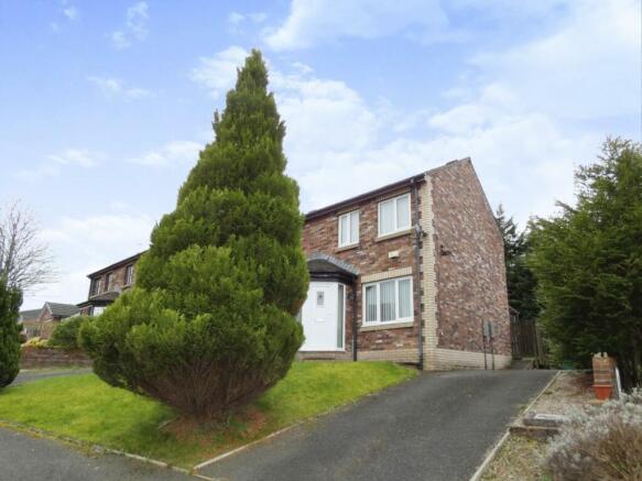 External - Front/Driveway