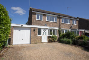 15, Waggoners Way, Northampton NN7 3QT