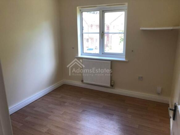 2 bed Flat to rent Image 4