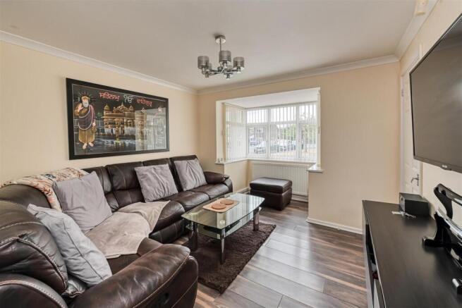 53 Mercia Drive-04.jpg