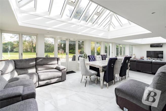 Dining/Family Room