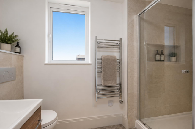 3 bed Apartment for sale Image 9
