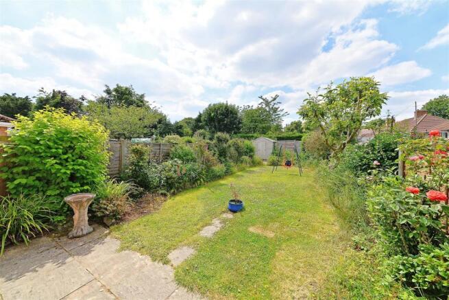 GARDEN 2.jpg