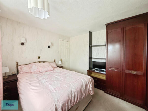 3 bed Detached Bungalow for sale Image 12