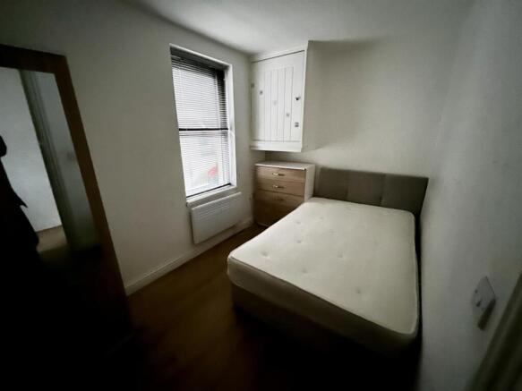 One bed flat on Crwys Road