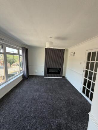 3 bed House to rent Image 4