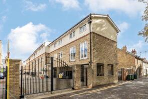 Flat 3, 25 Field Gate Mews, Watford Field Road, Watford WD18 0BH