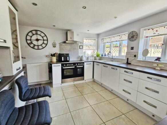 2 bed Terraced Bungalow for sale Image 7