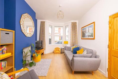 Lynton Place, St George