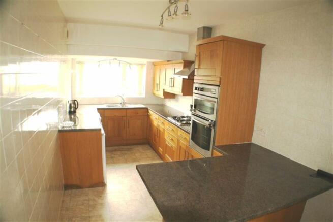 BREAKFAST KITCHEN: