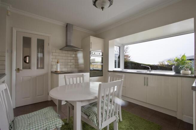 Lockoford Lane, Tapton, Chesterfield photo 4