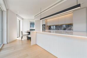 114, Lincoln Apartments, Fountain Park Way, London W12 7LG