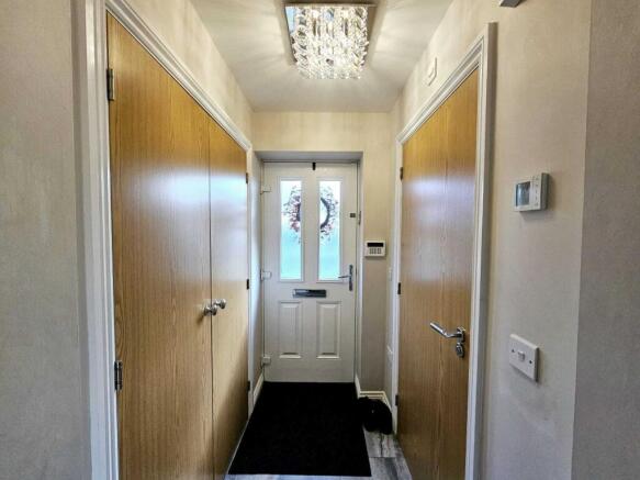 4 bed Detached for sale Image 11