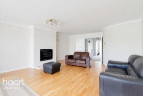 11a, Angus Close, Leicester LE7 9QG