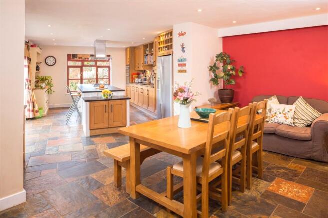 Kitchen/Dining Room