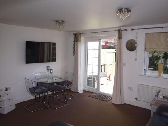 Family Room/Ki...