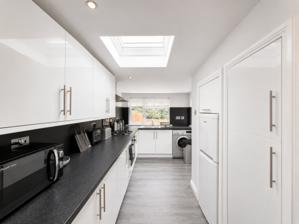 2 bed Semi-Detached Bungalow for sale Image 5