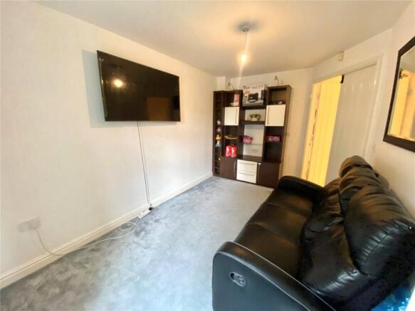 4 bed Town House for sale Image 7