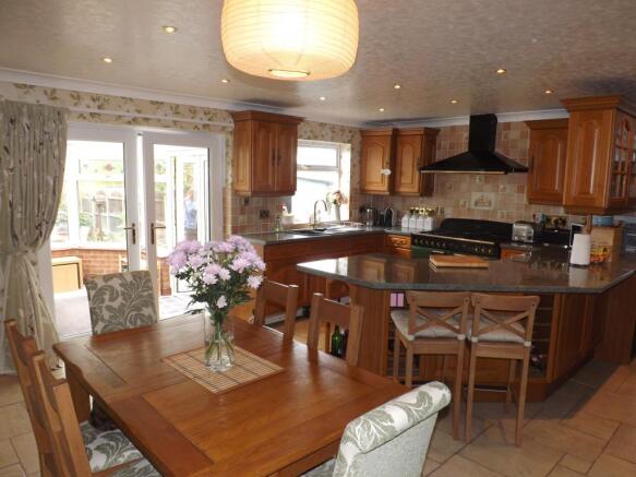 Kitchen diner
