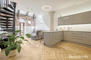 Flat 4, St Raphaels Place, Pastoral Way, Brentwood CM14 5GA