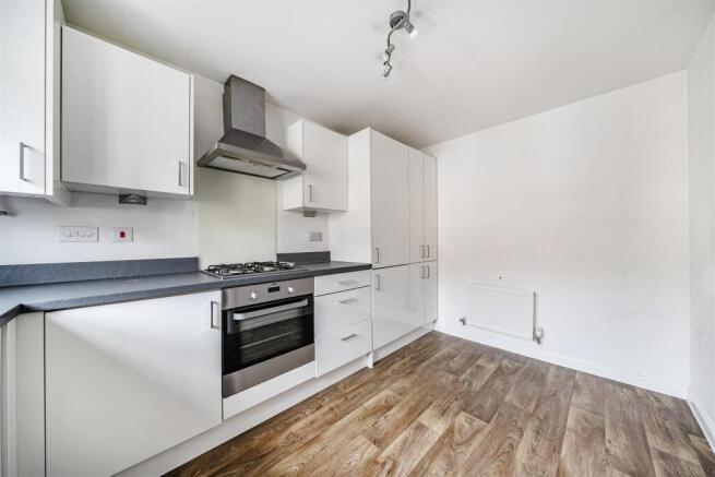 Woodpecker Close, Keynsham, Bristol photo 4