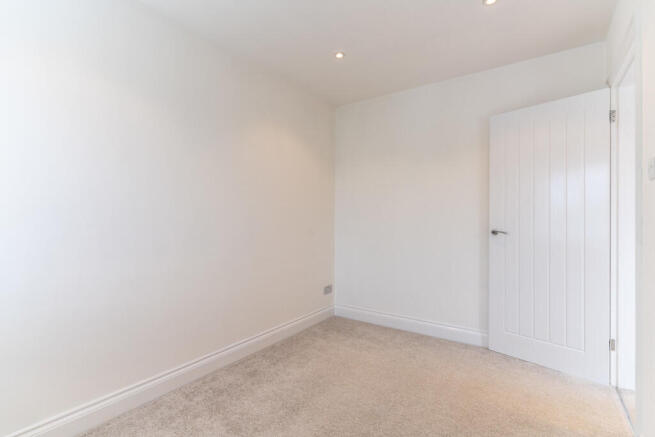 5 Egerton Square-...