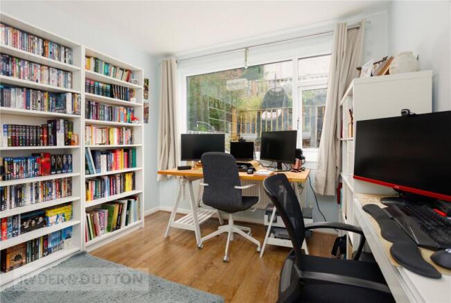3 bed Semi-Detached for sale Image 9
