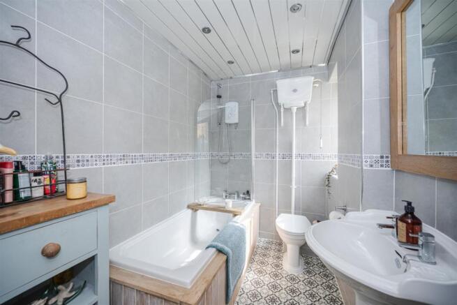 BATH.jpg