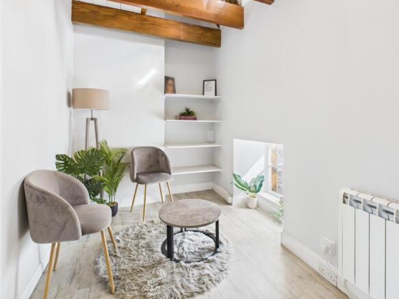 CAM03185G0-PR0117-STILL003