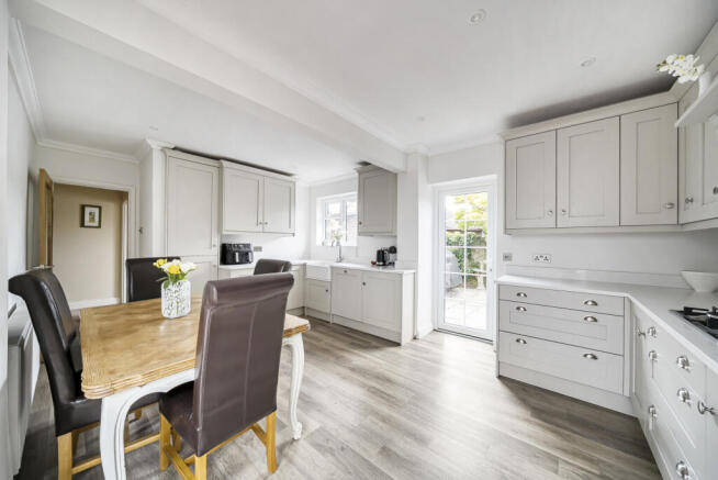 1319710-11-68750a...