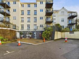 Flat 7, Manaton Court, Dunheved Road, Launceston PL15 9DR
