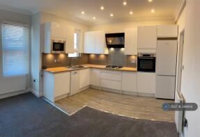 34a, Lawn Gardens, London W7 3JN
