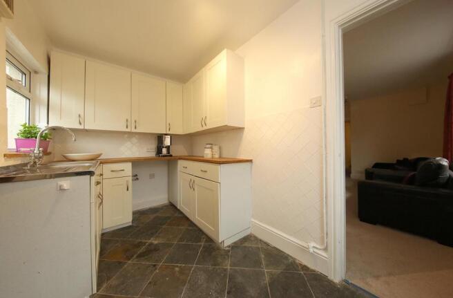 1 Gilestone Rd 1687.JPG